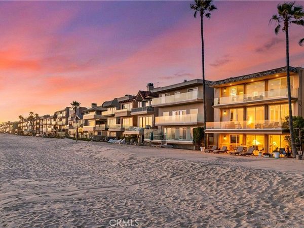 67 A Surfside Avenue, Surfside, CA 90743