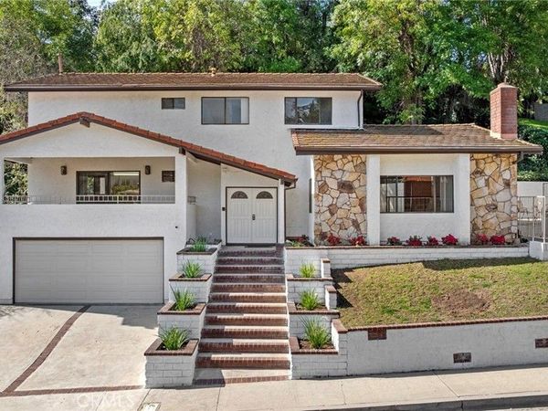 1321 Greenbriar Road, Glendale, CA 91207