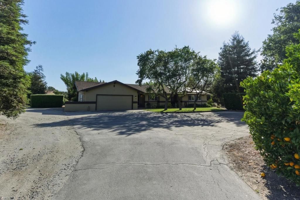 3390 Fallon Road, Hollister, CA 95023 Main Photo