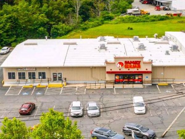 208 S MAIN STREET , MOSCOW, PA 18444