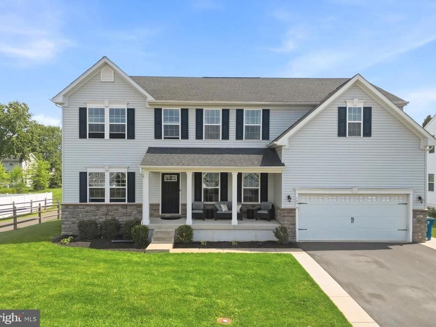 1054 Domino Lane, Warminster, PA 18974 Main Photo