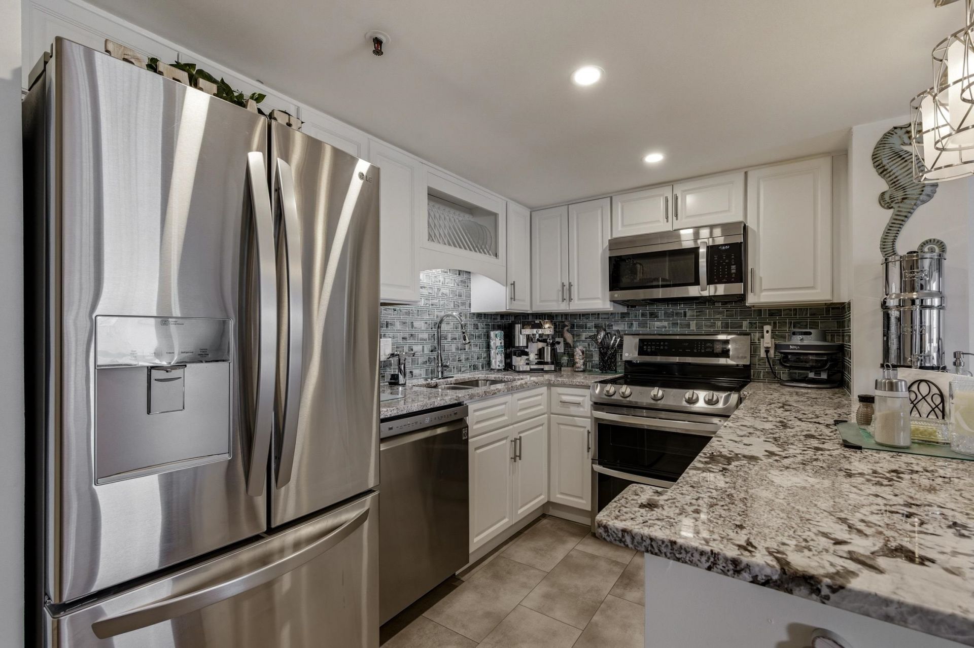 5511 N Ocean Blvd. Photo 14