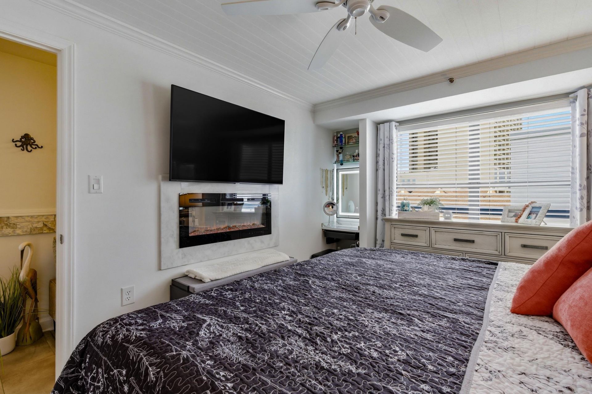 5511 N Ocean Blvd. Photo 6