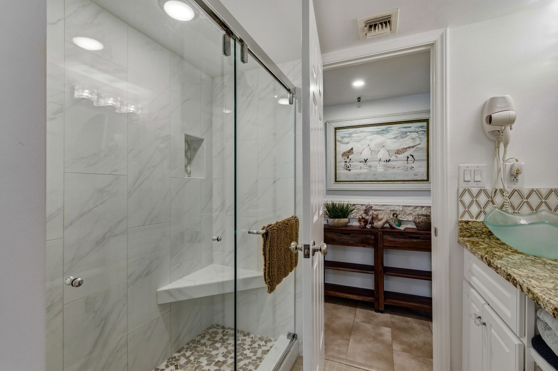 5511 N Ocean Blvd. Photo 9