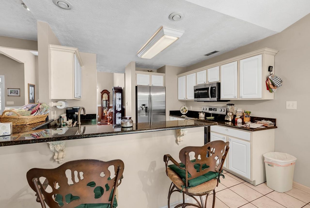 4001 Grousewood Dr. Photo 18