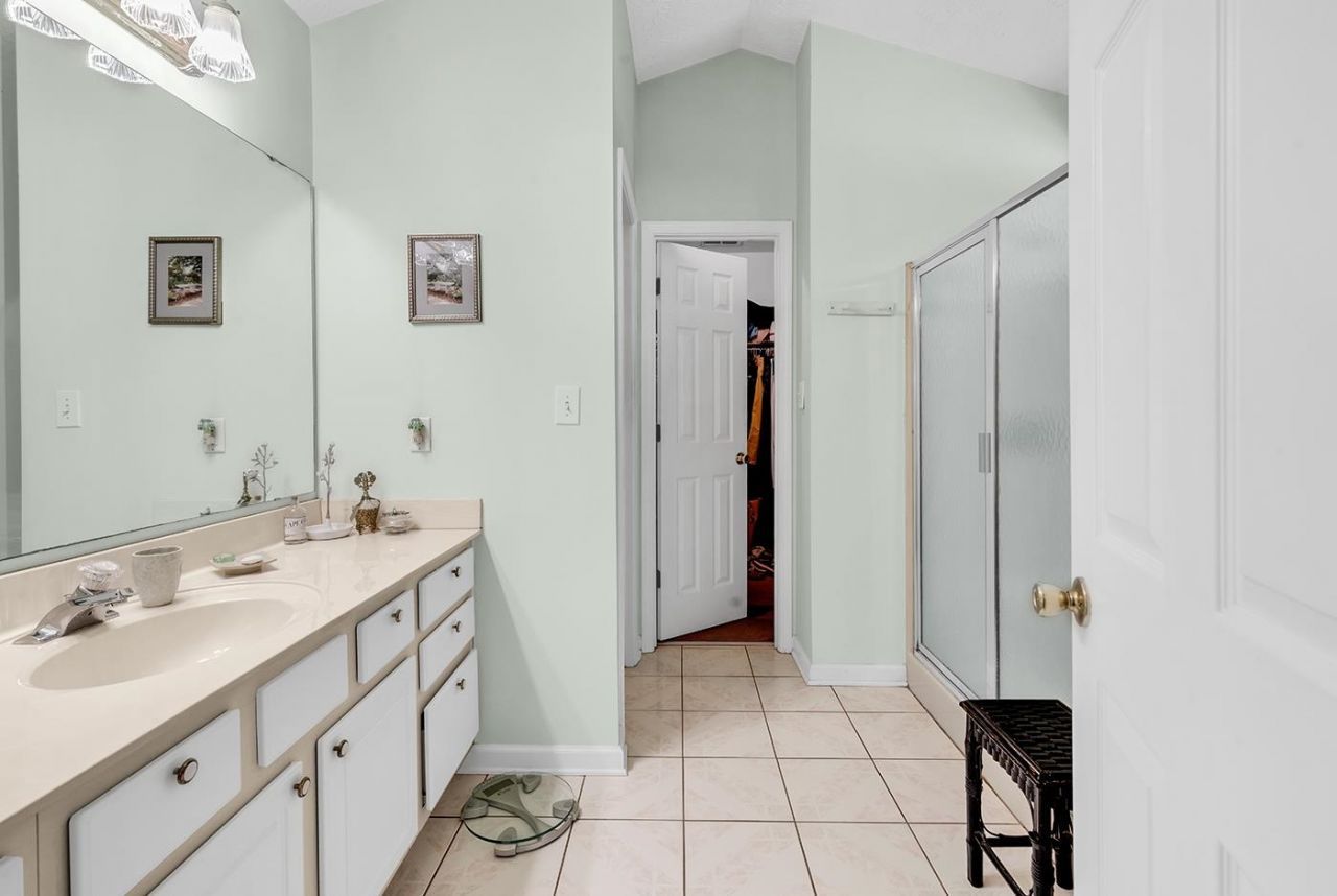 4001 Grousewood Dr. Photo 29