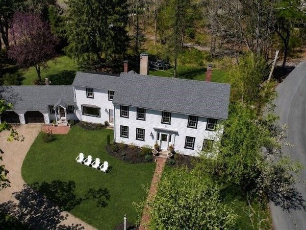 375 Linebrook Rd, Ipswich, MA 01938
