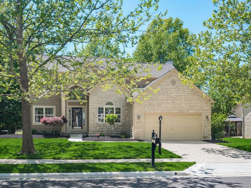 133 Wagon Trail Court, Powell, OH 43065 Photo 2