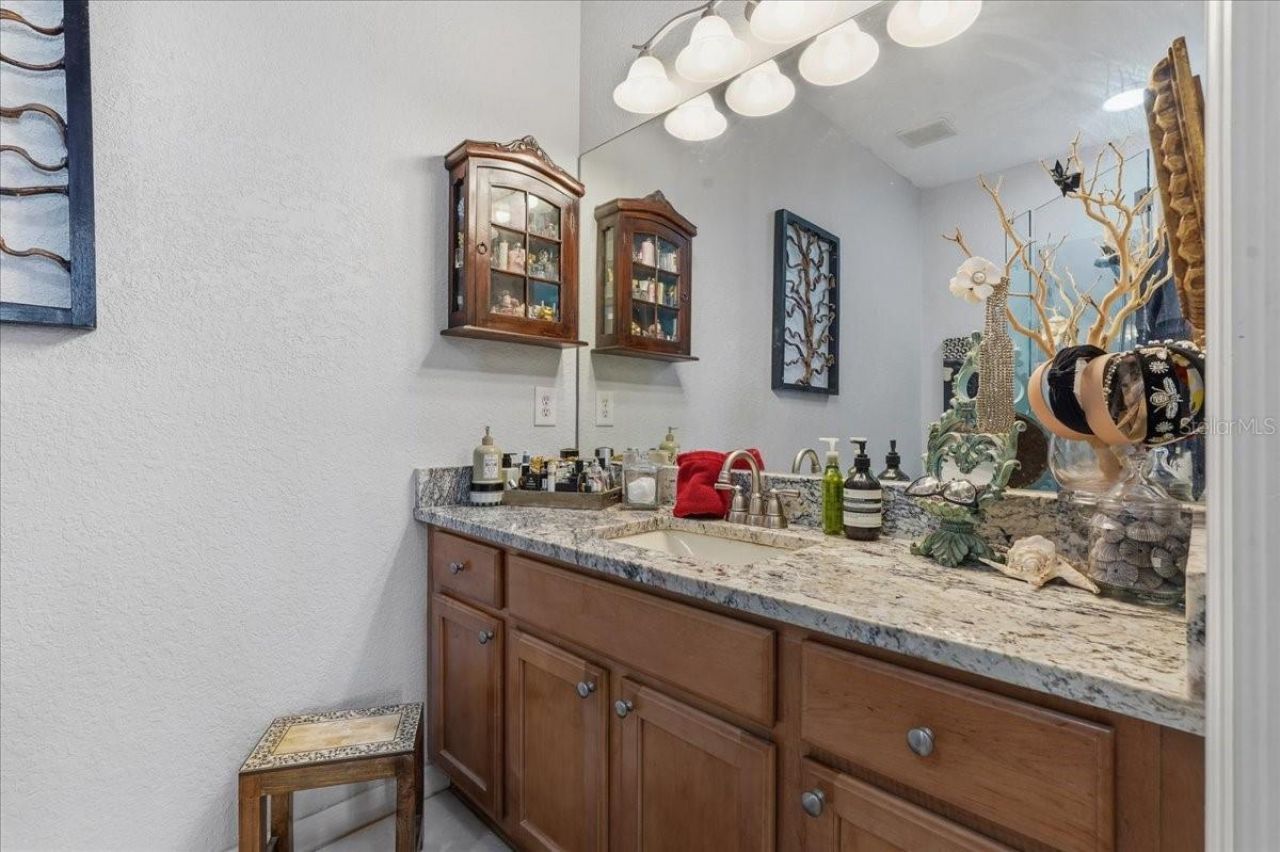 819 Fairwaycove Lane , Unit 204, Bradenton, FL 34212 Photo