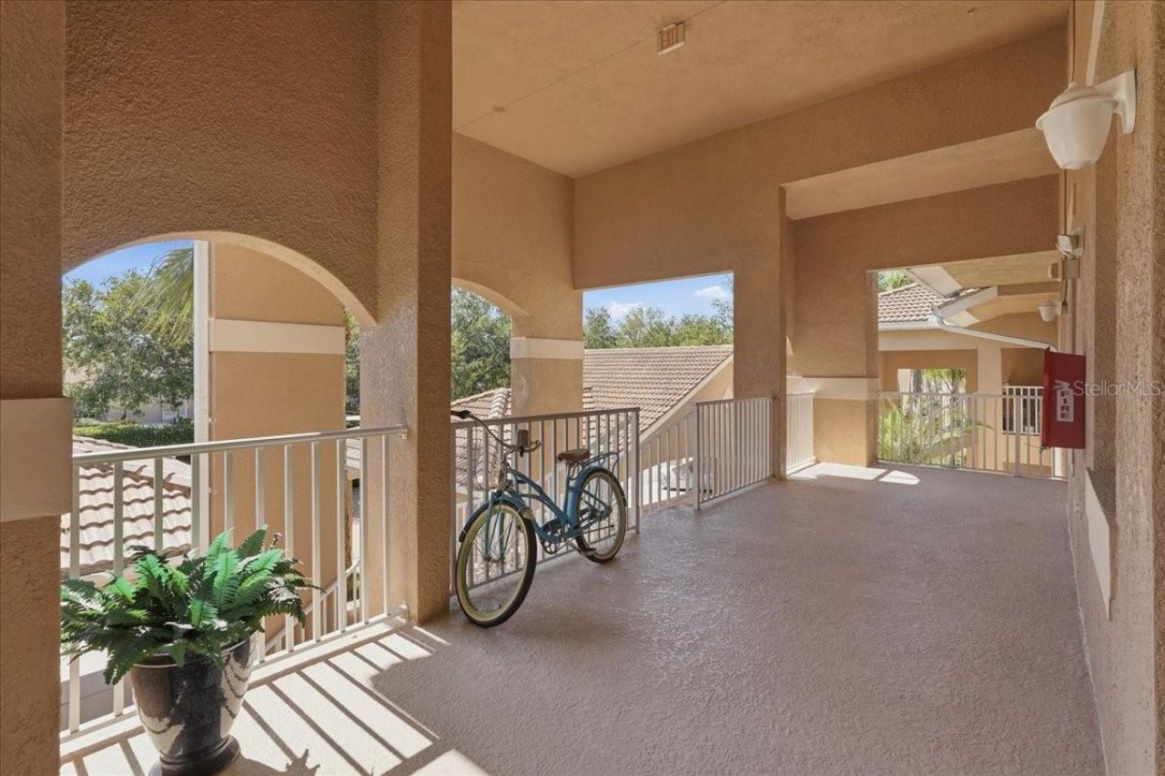 819 Fairwaycove Lane , Unit 204, Bradenton, FL 34212 Photo