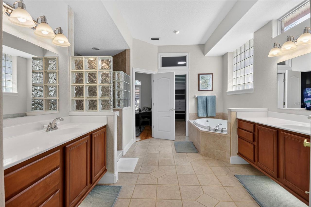 3617 Beech Tree Drive, Orlando, FL 32835 Photo