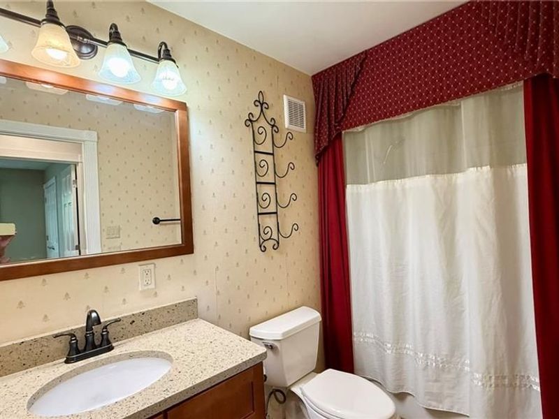 9755 Country Club Road, Piqua, OH 45356 Photo 10