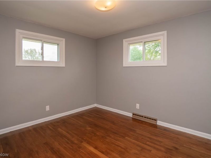 4544 Lakeknoll Street, Louisville, OH 44641 Photo 23