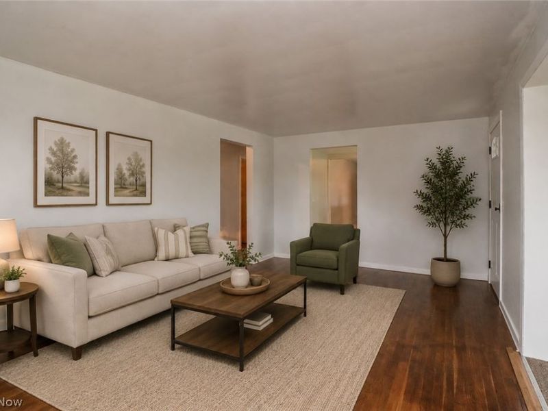4544 Lakeknoll Street, Louisville, OH 44641 Photo 4