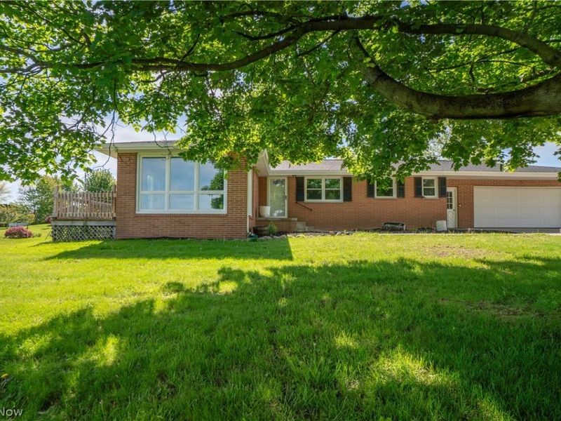 4544 Lakeknoll Street, Louisville, OH 44641 Photo 46