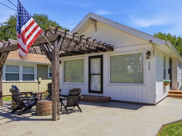 120 Mars Hill Drive, Clear Lake, IA 50428