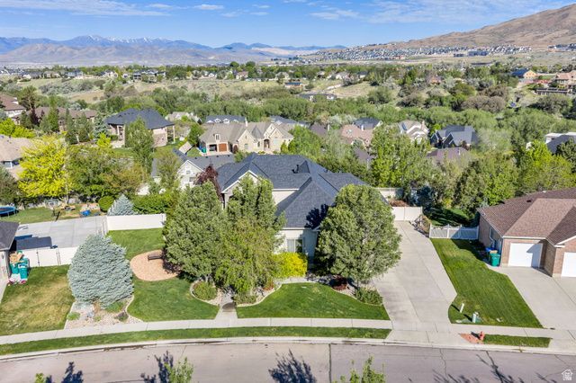 10475 N Canterbury Dr, Highland, UT 84003 Main Photo