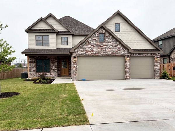 7841 Via Roma Avenue , Springdale, AR 72762