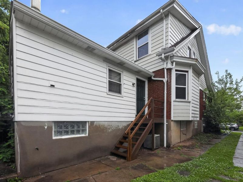 4719 Highridge Avenue, Cincinnati, OH 45238 Photo 2