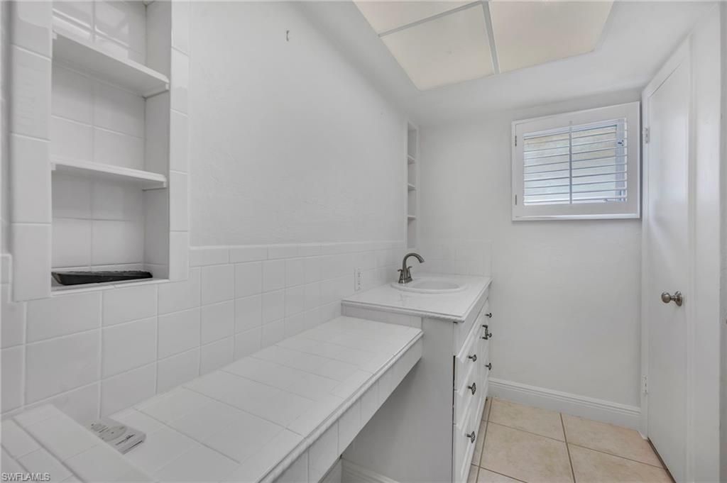 656 Binnacle Dr , Naples, FL 34103 Photo