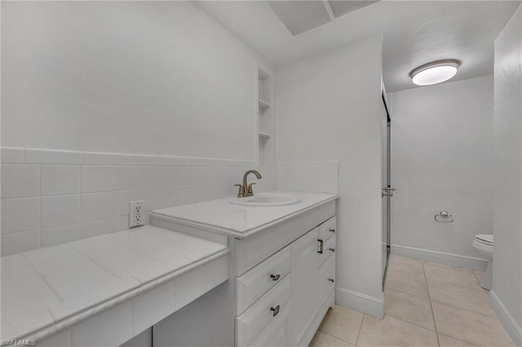 656 Binnacle Dr , Naples, FL 34103 Photo