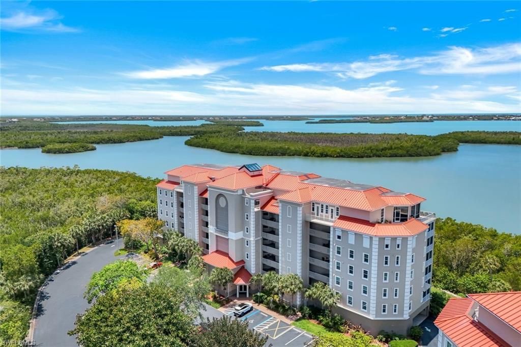 337 Vintage Bay Dr, Unit D25, Marco Island, FL 34145 Photo