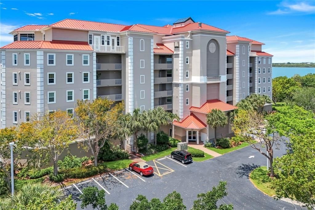 337 Vintage Bay Dr, Unit D25, Marco Island, FL 34145 Photo