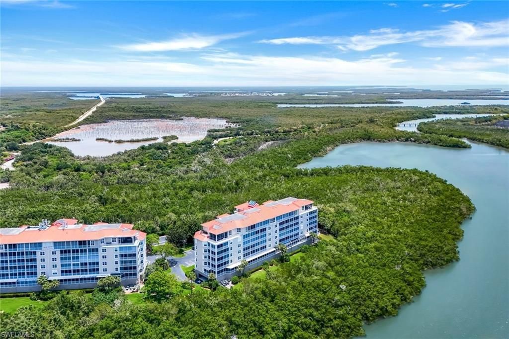 337 Vintage Bay Dr, Unit D25, Marco Island, FL 34145 Photo