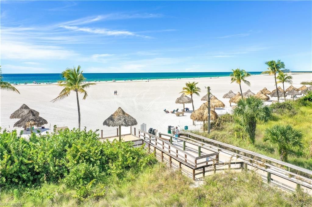 337 Vintage Bay Dr, Unit D25, Marco Island, FL 34145 Photo