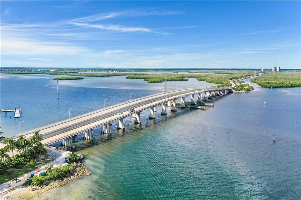 337 Vintage Bay Dr, Unit D25, Marco Island, FL 34145 Photo