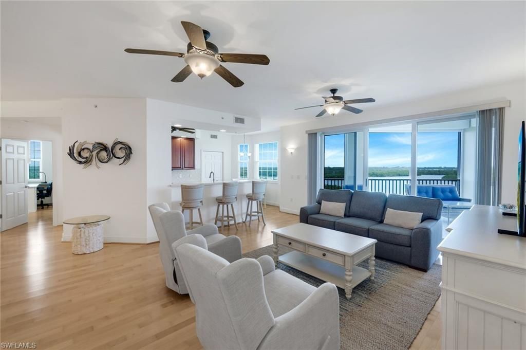 337 Vintage Bay Dr, Unit D25, Marco Island, FL 34145 Photo