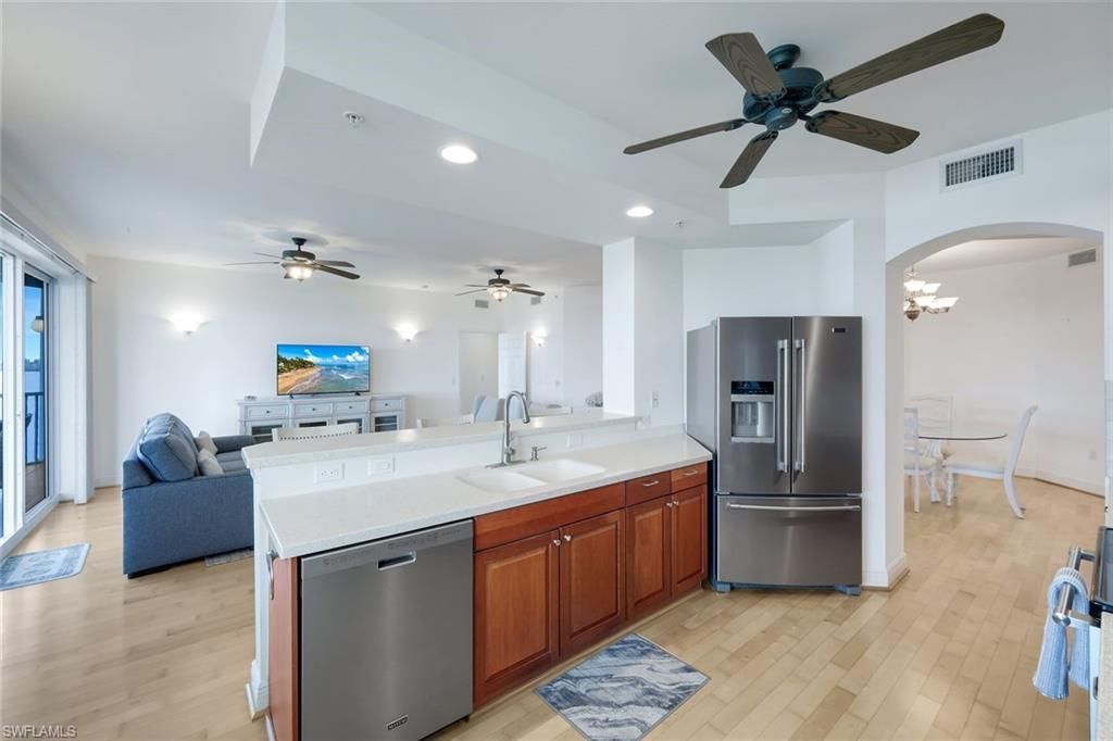 337 Vintage Bay Dr, Unit D25, Marco Island, FL 34145 Photo