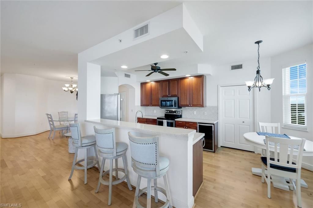 337 Vintage Bay Dr, Unit D25, Marco Island, FL 34145 Photo