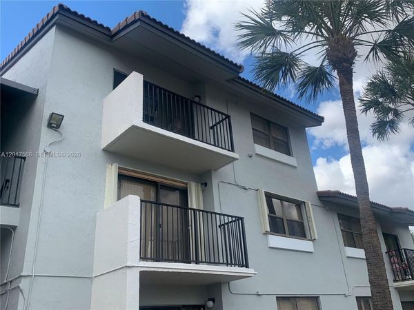 7215 NW 179th St , Unit 206, Hialeah, FL 33015