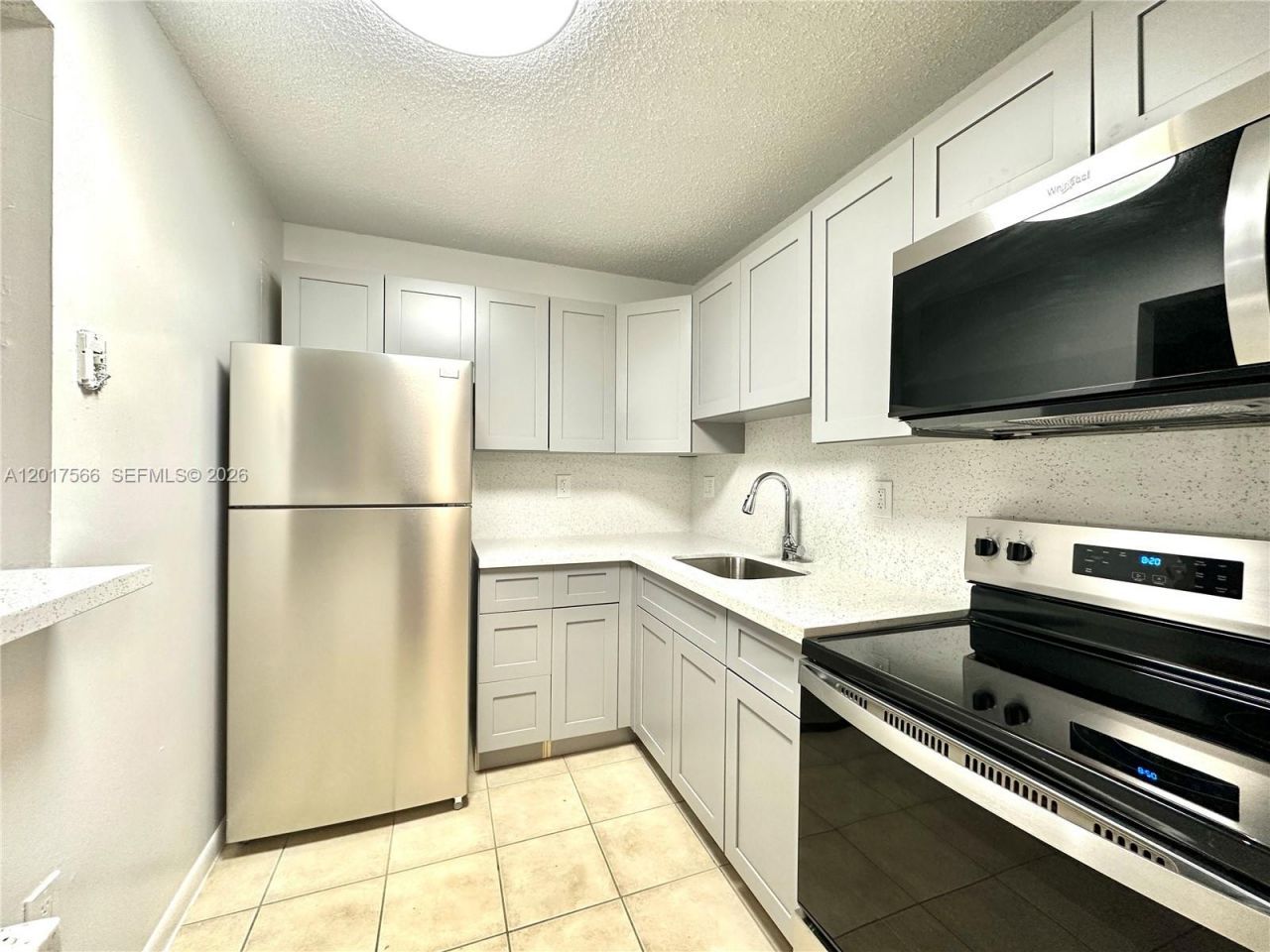 7215 NW 179th St, Unit 206, Hialeah, FL 33015 Photo