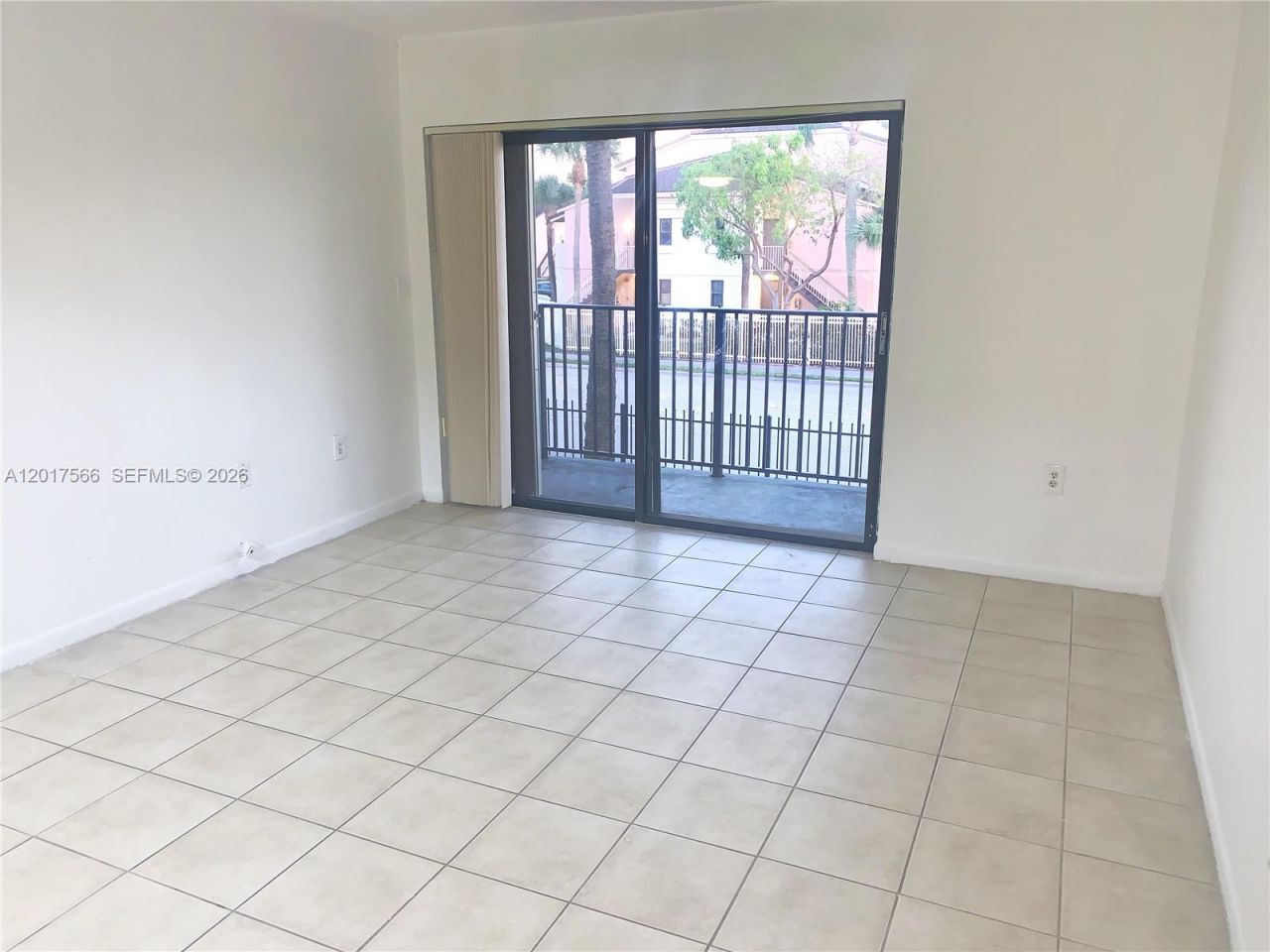 7215 NW 179th St, Unit 206, Hialeah, FL 33015 Photo