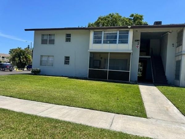 380 E Laurel Dr , Unit 4D, Margate, FL 33063