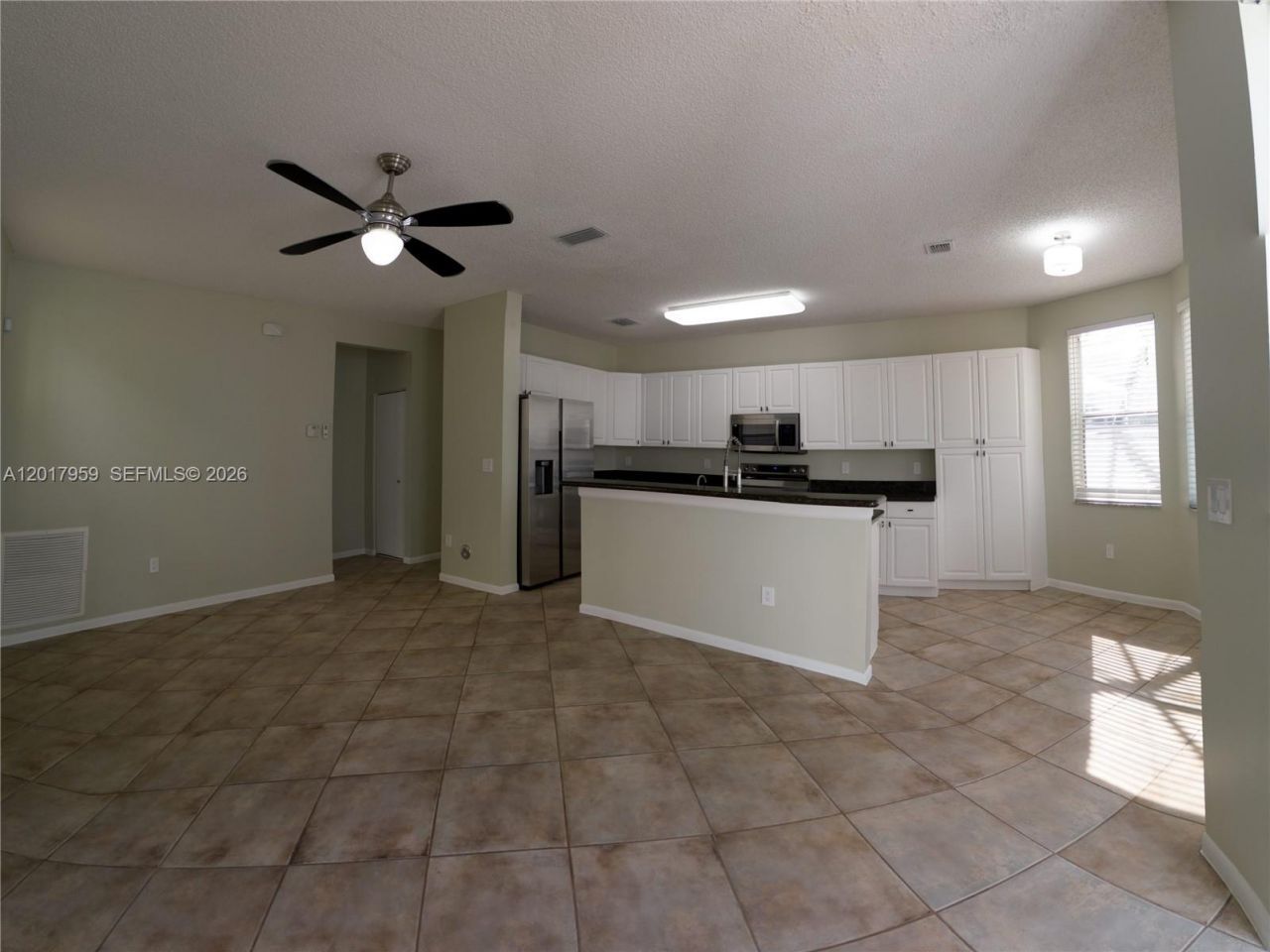 15341 NW 4 St, Pembroke Pines, FL 33028 Photo
