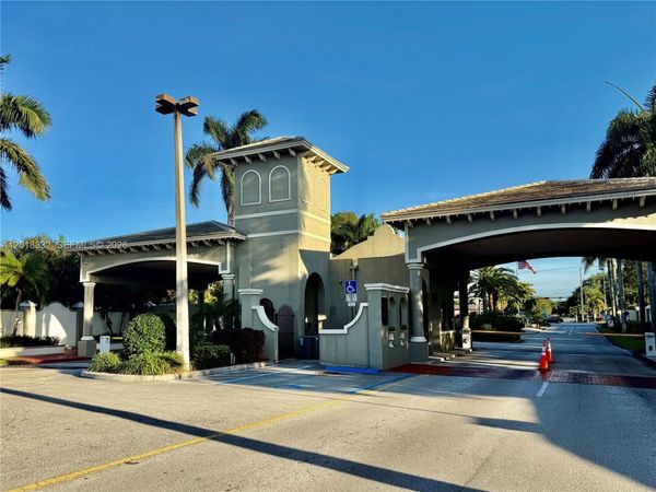 2301 Lucaya Ln , Unit O1, Coconut Creek, FL 33066