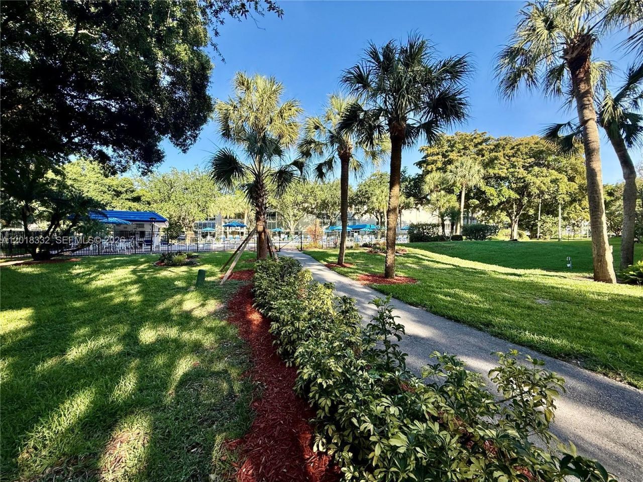 2301 Lucaya Ln , Unit O1, Coconut Creek, FL 33066 Photo