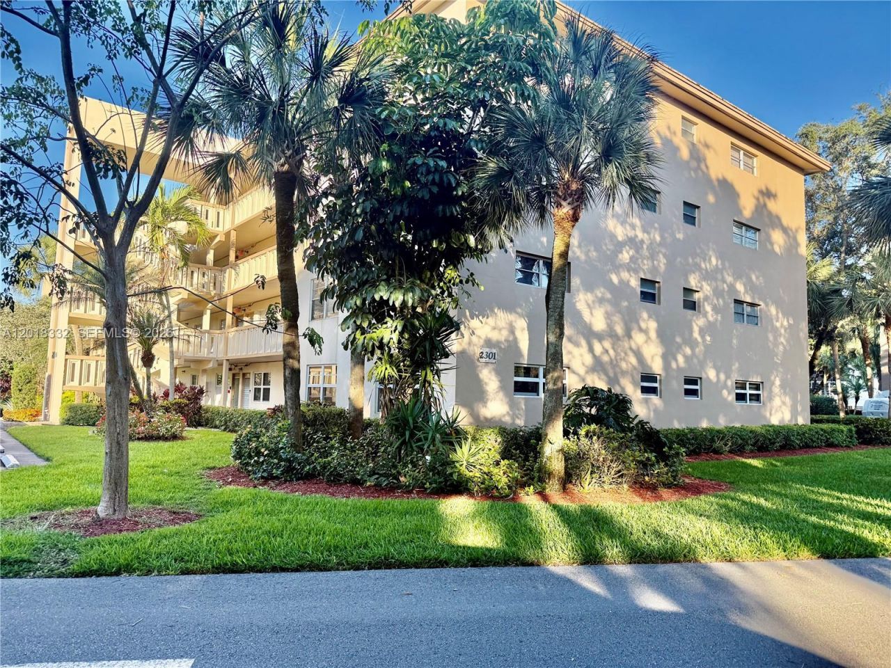 2301 Lucaya Ln , Unit O1, Coconut Creek, FL 33066 Photo