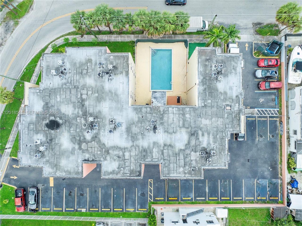 2400 NW 16th St Rd , Miami, FL 33125 Photo