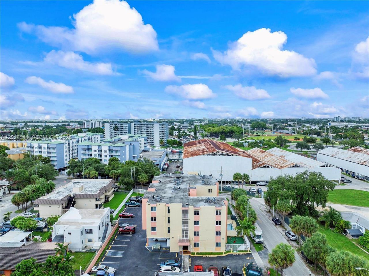 2400 NW 16th St Rd , Miami, FL 33125 Photo