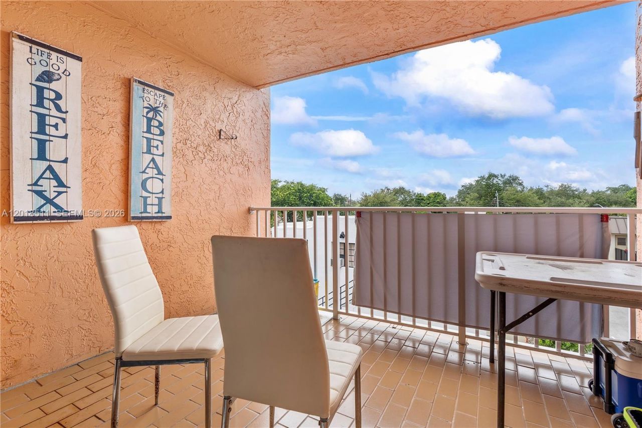 2400 NW 16th St Rd , Miami, FL 33125 Photo