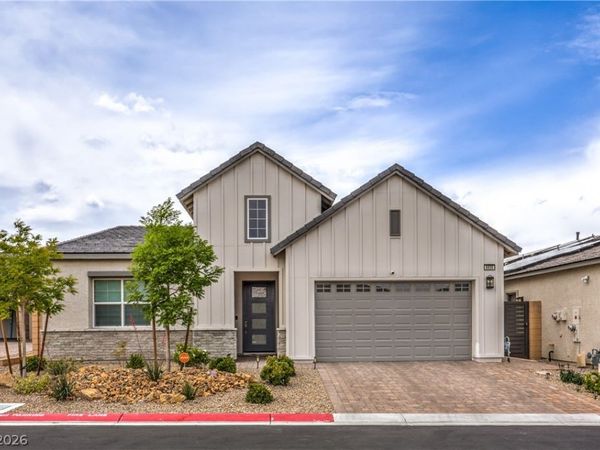 8935 Cassia Winds Street, Las Vegas, NV 89166