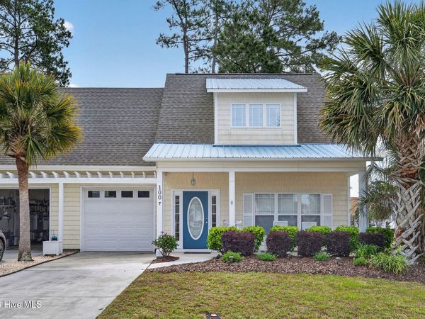 100 Painted Bunting Court, Hampstead, NC 28443