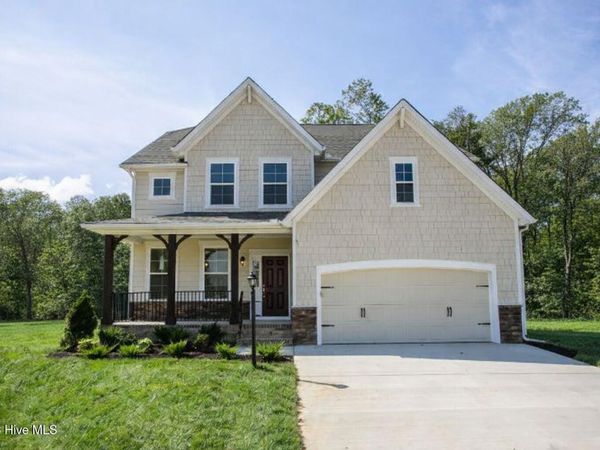 370 Glade Drive , Aberdeen, NC 28315
