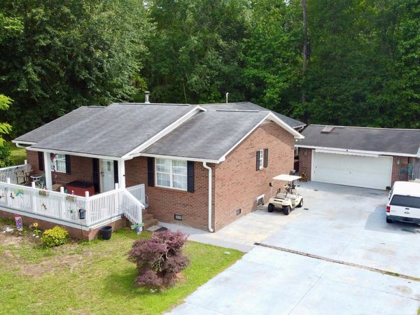 144 Waccamaw Shores Road , Lake Waccamaw, NC 28450