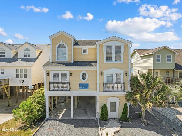 663 Ocean Boulevard W, Holden Beach, NC 28462
