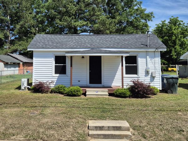 502 S Sycamore Street , Fremont, NC 27830